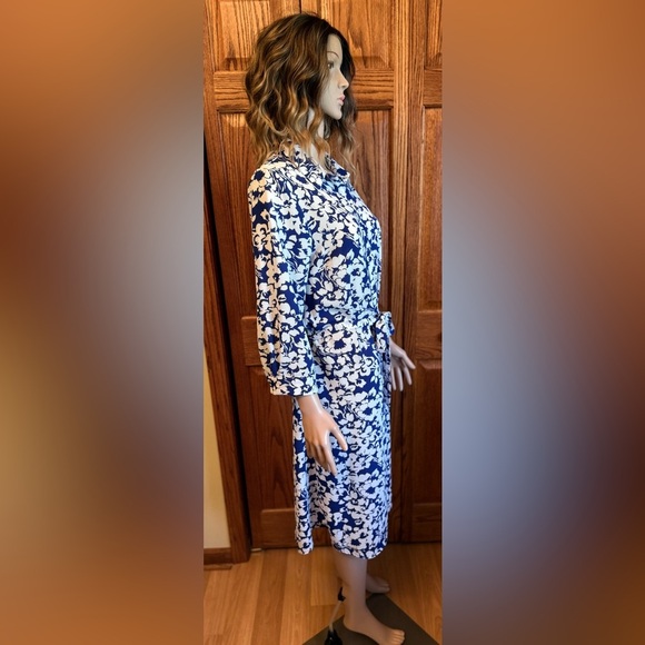 Monteau Los Angeles Women’s Dress Size Large Blue & White Floral Buttons - Picture 3 of 16